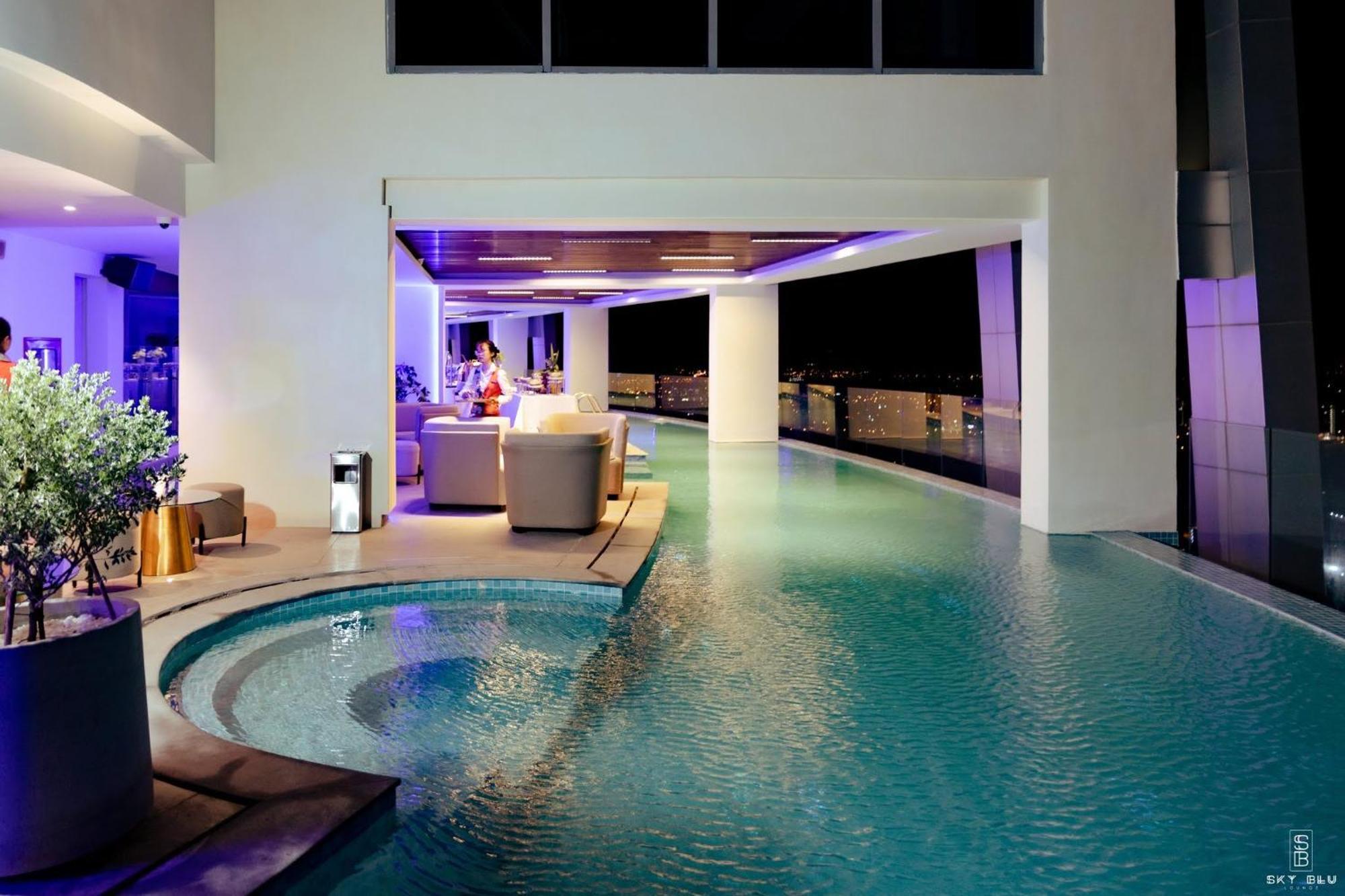 Coastal Panorama Oceanfront Suites Nha Trang Exterior photo