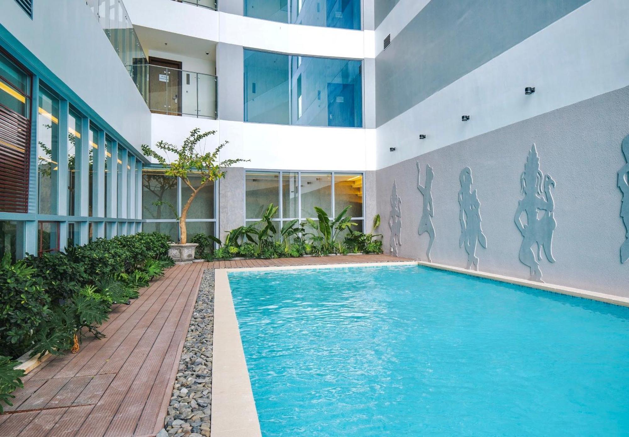 Coastal Panorama Oceanfront Suites Nha Trang Exterior photo